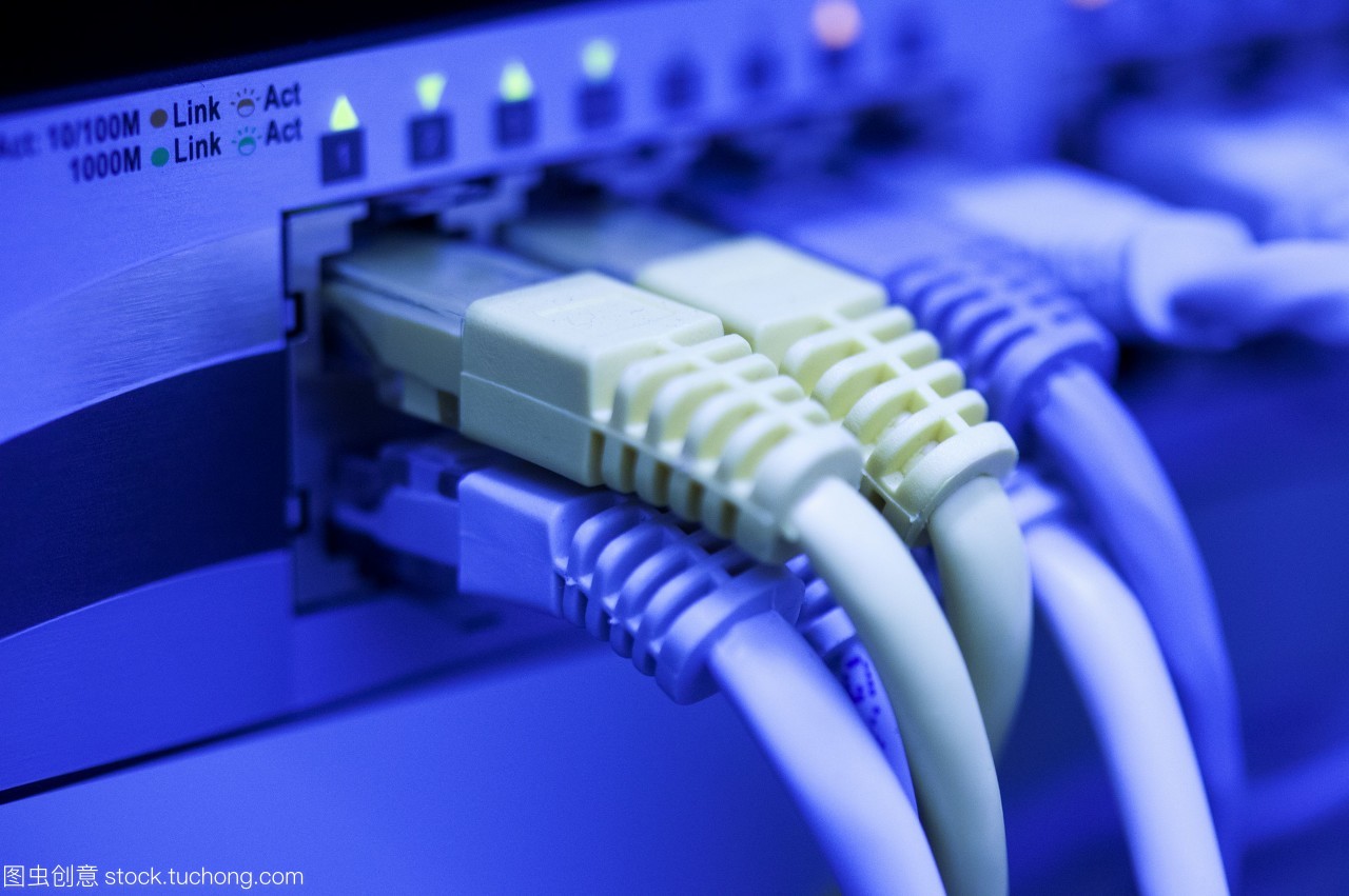 數(shù)字脈動(dòng) 鏡頭下的計(jì)算機(jī)網(wǎng)絡(luò)技術(shù)